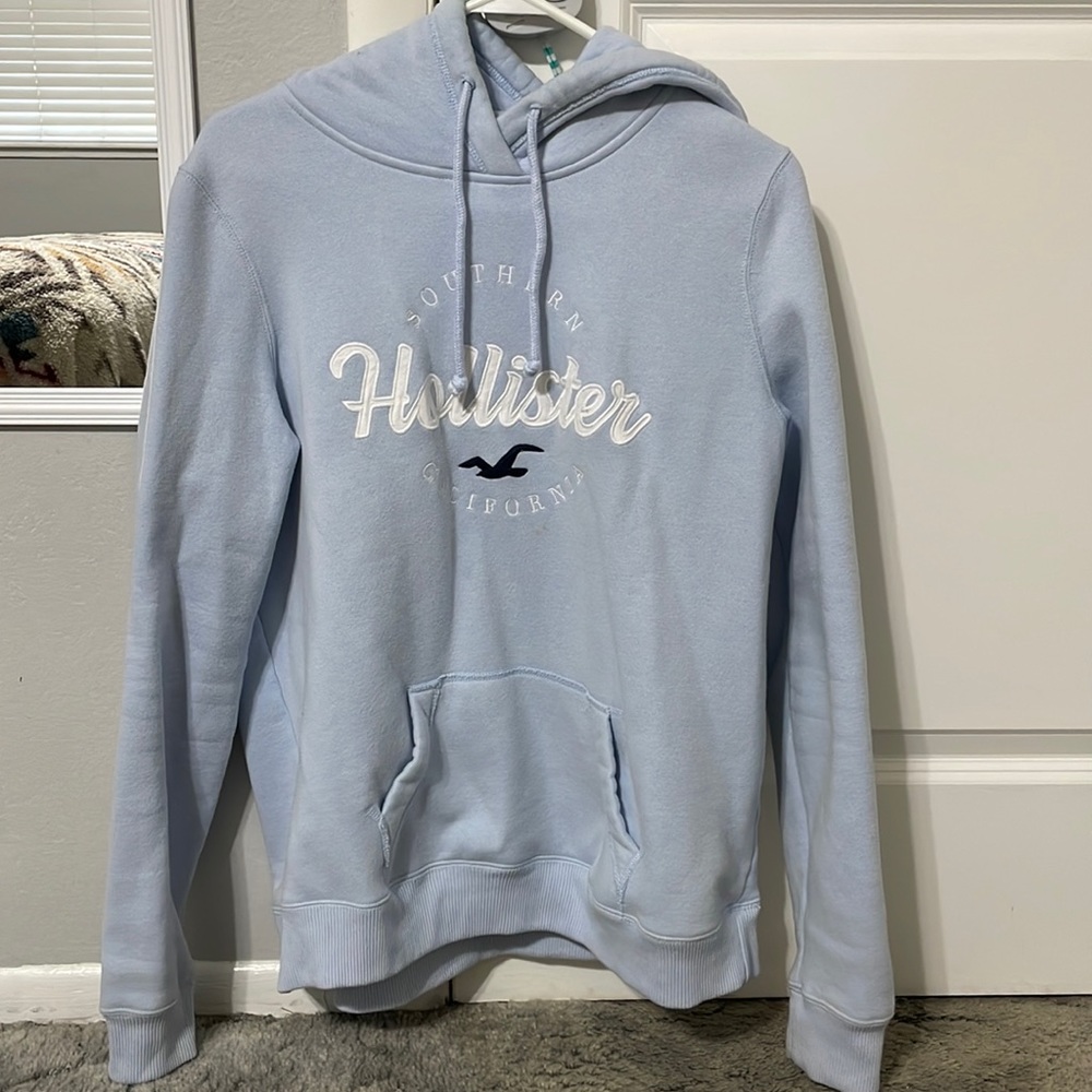 Hollister Hoodie! Size large!